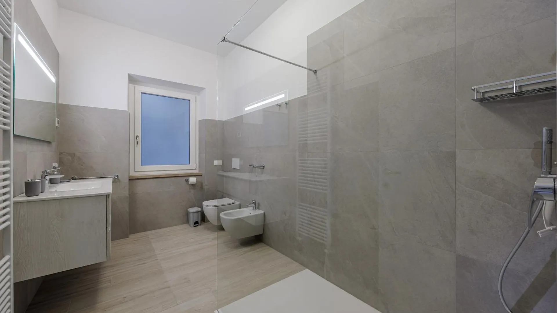 Santa Croce Apartments 托里德尔贝纳科